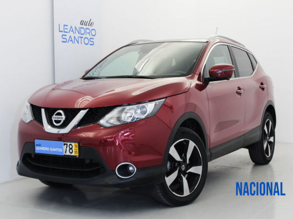 Nissan - Qashqai - 1.5 dCi N-Connecta Pack Sport 18 Imagem em Destaque