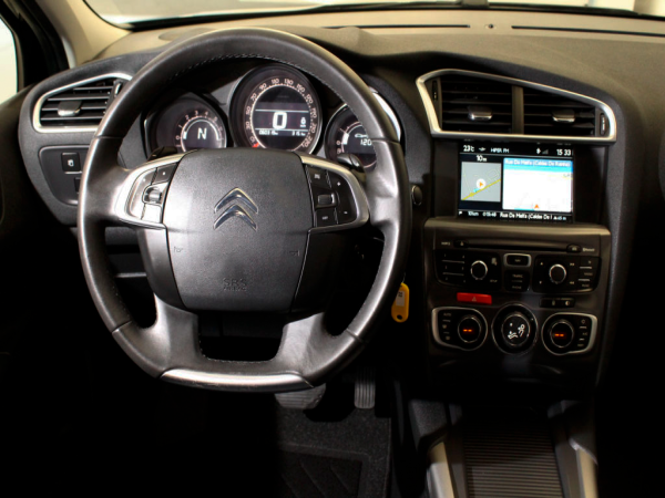 Citroen - C4 - 1.6 e-HDi Airdream Collection ETG6 115CV Citroen - C4 - 1.6 e-HDi Airdream Collection ETG6 115CV