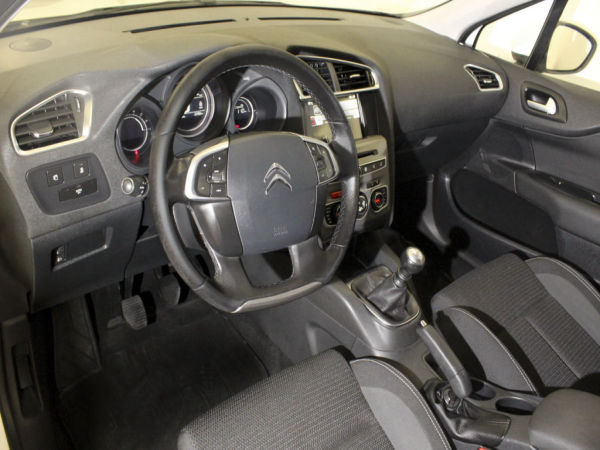 Citroen - C4 - 1.6 HDi Feel Citroen - C4 - 1.6 HDi Feel